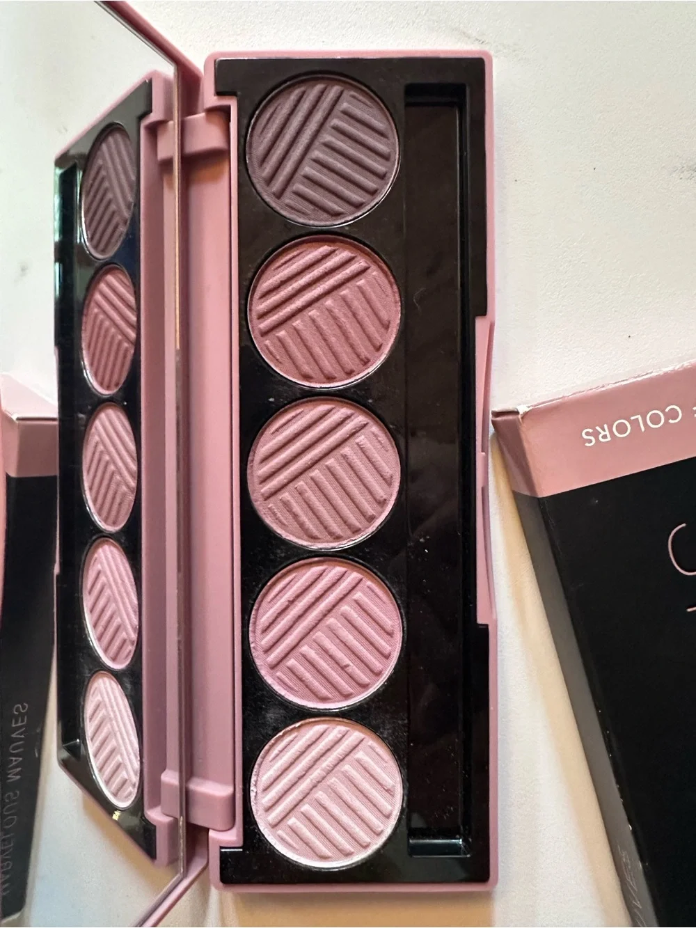Dose of Colors Marvelous Mauves Eyeshadow Palette - Mauve Tones - Discontinued
